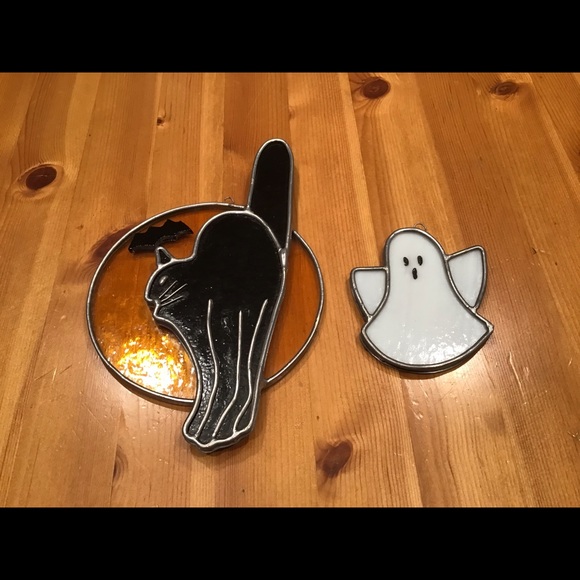VINTAGE HALLOWEEN STAINED GLASS SUNCATCHERS SIGNED - Picture 2 of 8